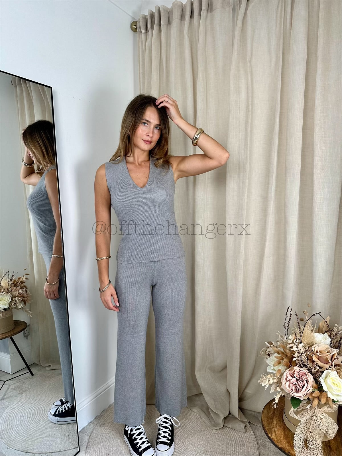ALEXANDRA RIBBED V-NECK LOUNGEWEAR