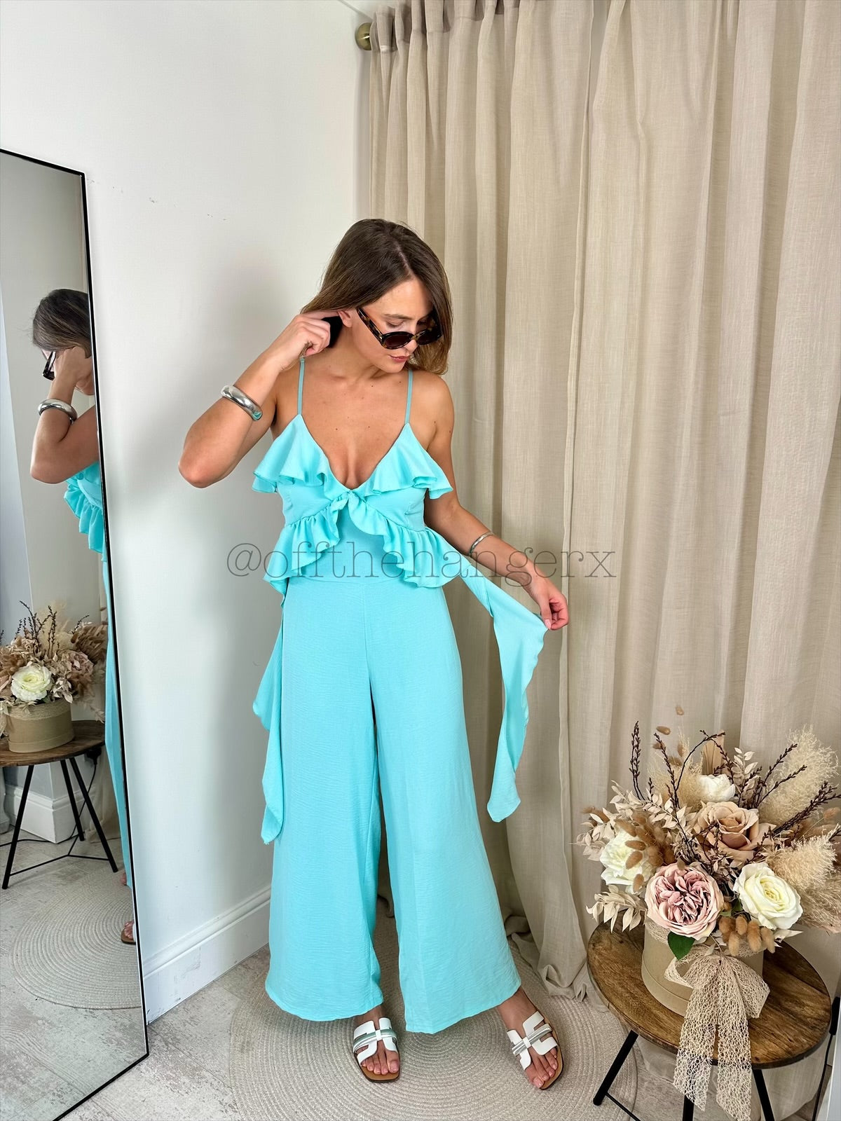 ARIA FRILL DETAILED JUMPSUIT