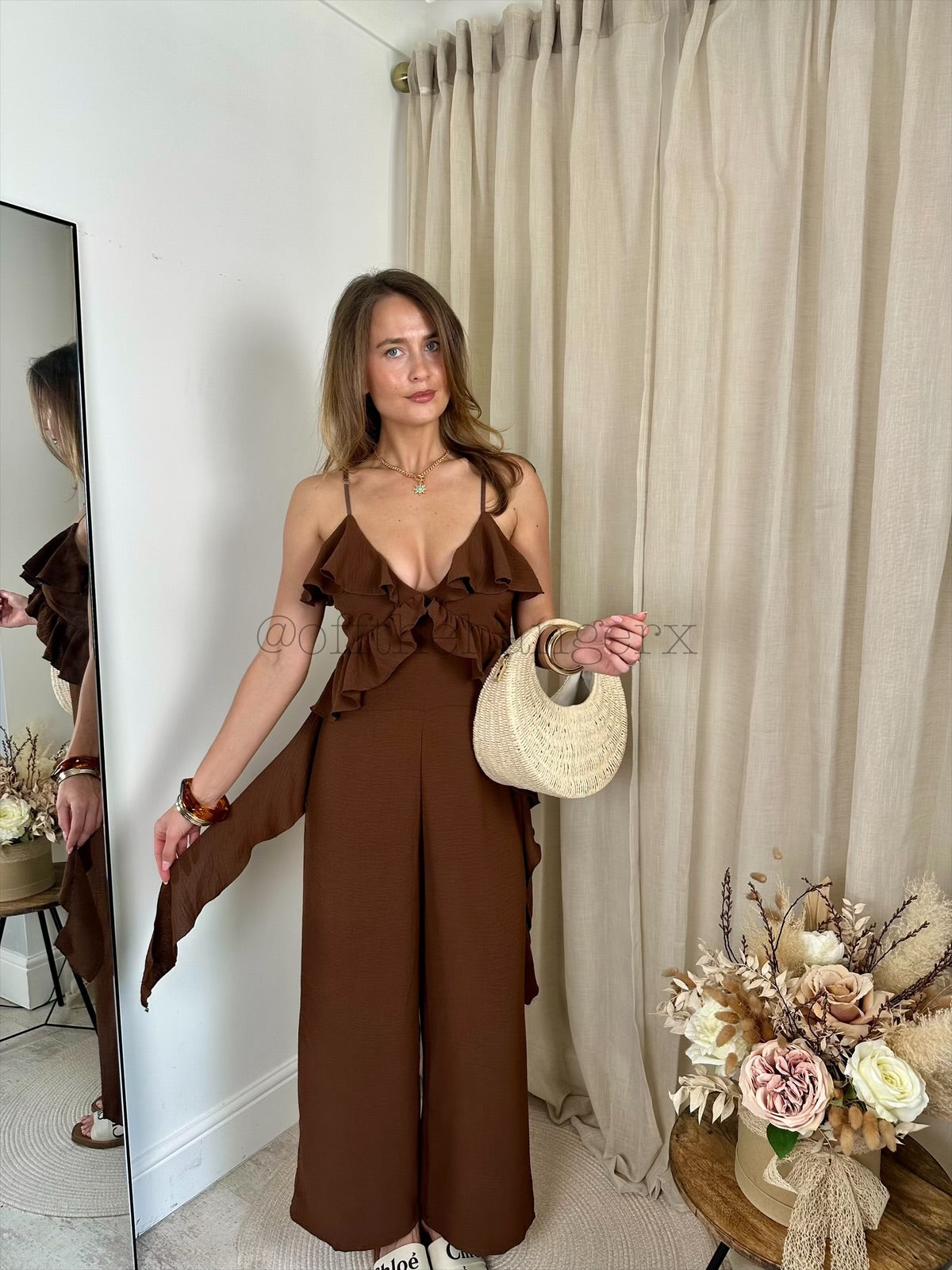 ARIA FRILL DETAILED JUMPSUIT