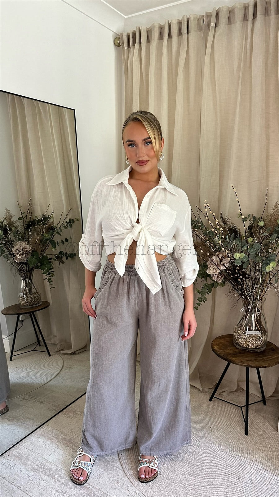 CLEO LINEN BUTTON DETAIL FLARE TROUSERS