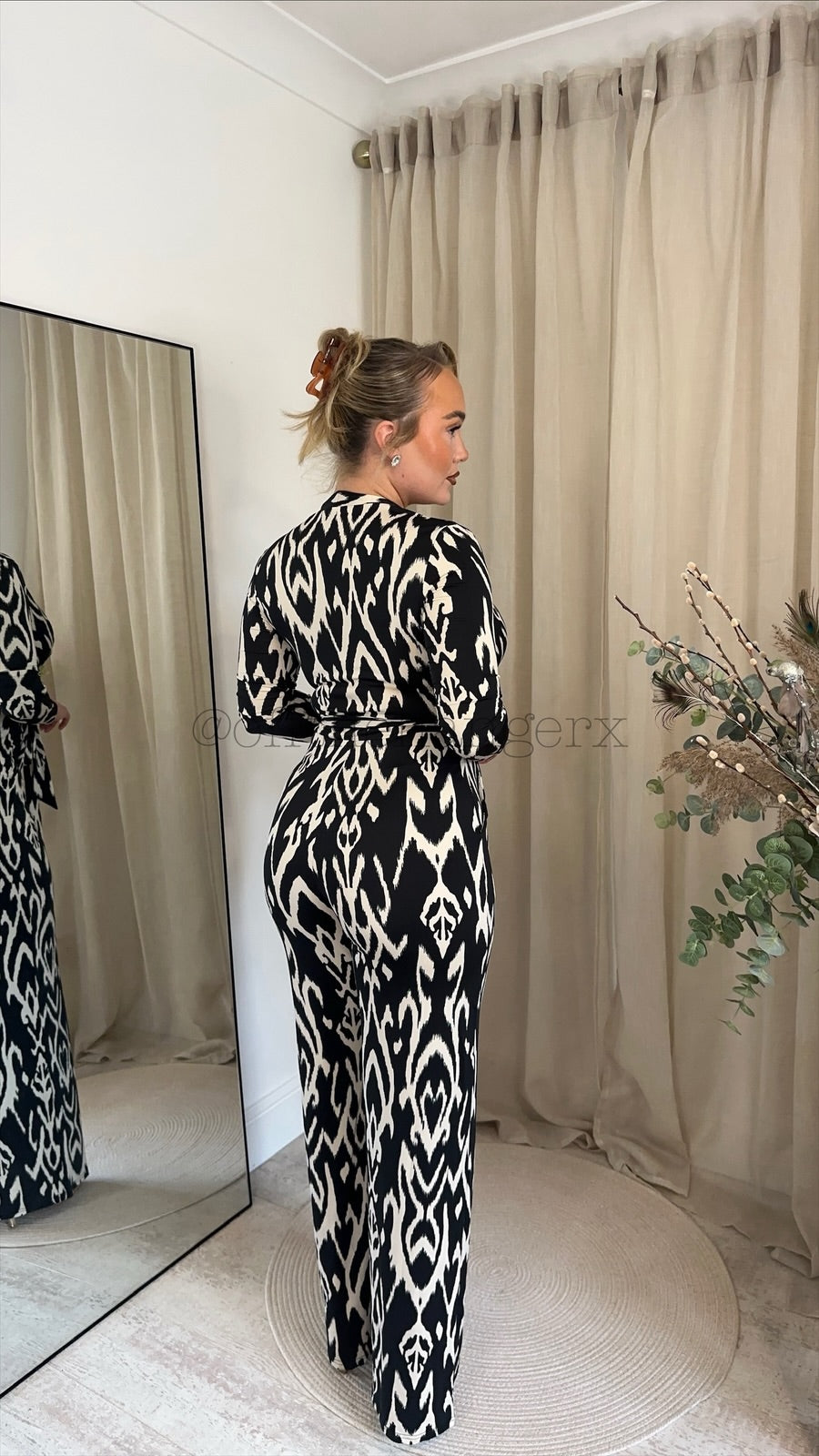 HELENA SLINKY V-NECK JUMPSUIT