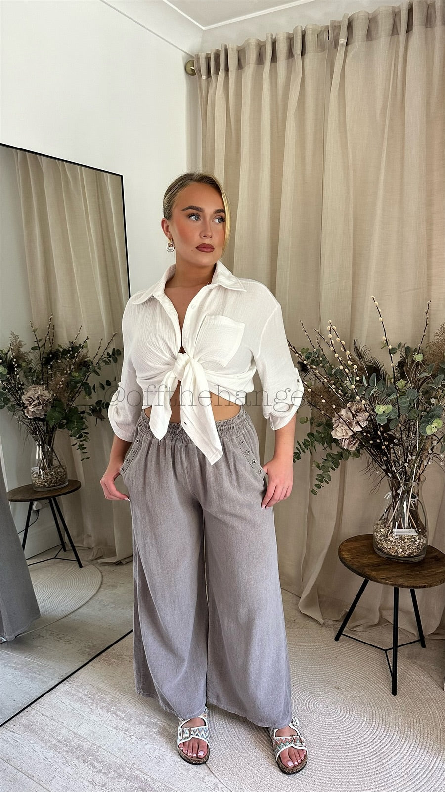 CLEO LINEN BUTTON DETAIL FLARE TROUSERS