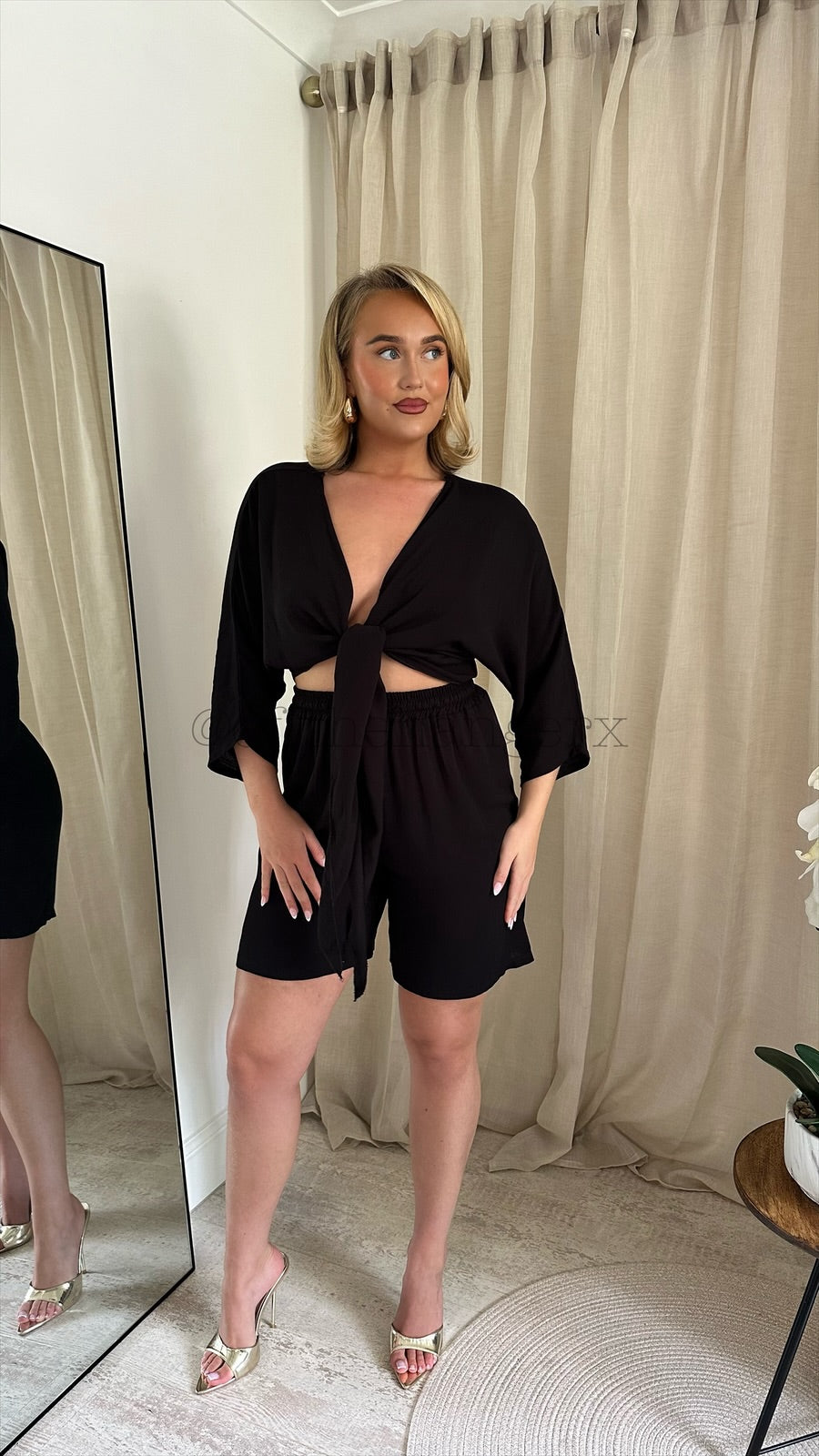 GRECIA LINEN TIE SHORT SET