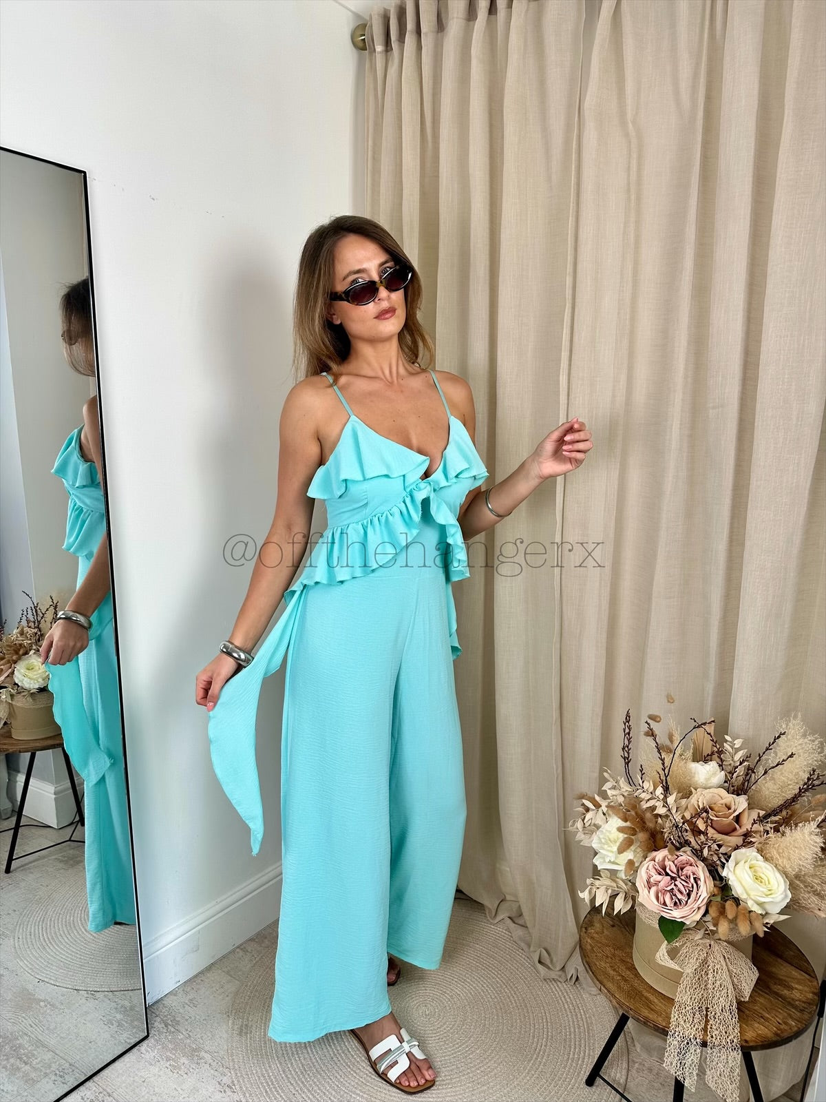 ARIA FRILL DETAILED JUMPSUIT