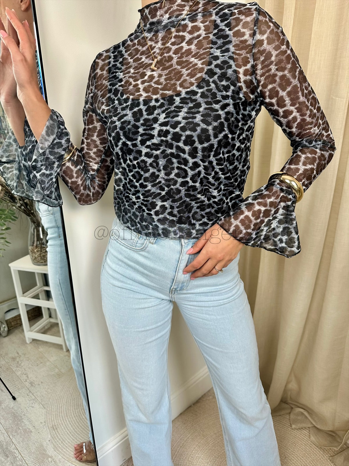 ZETTA ANIMAL PRINT MESH TOP