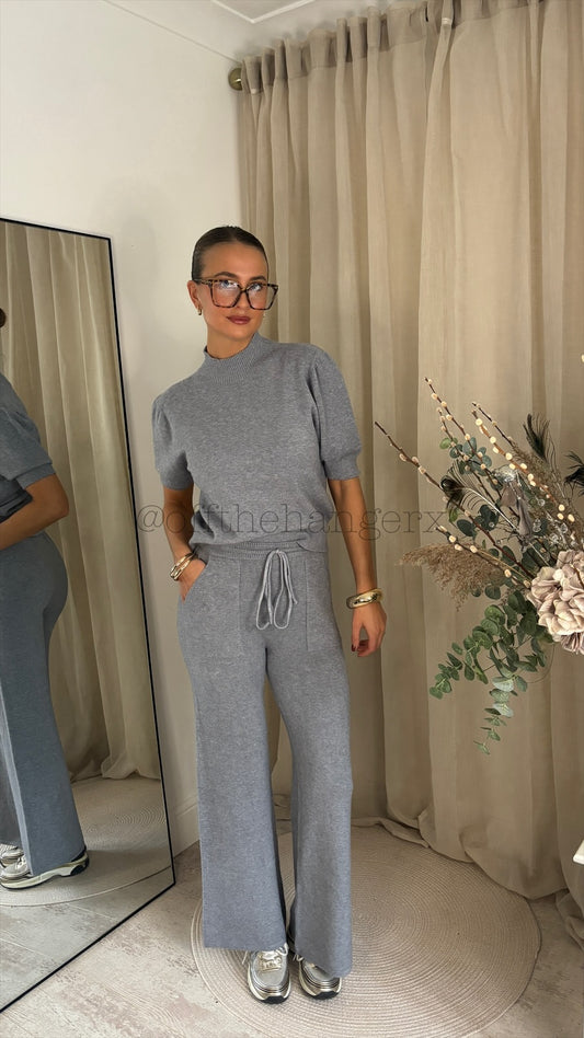 CLANCY PUFF SHOULDER KNITTED SET
